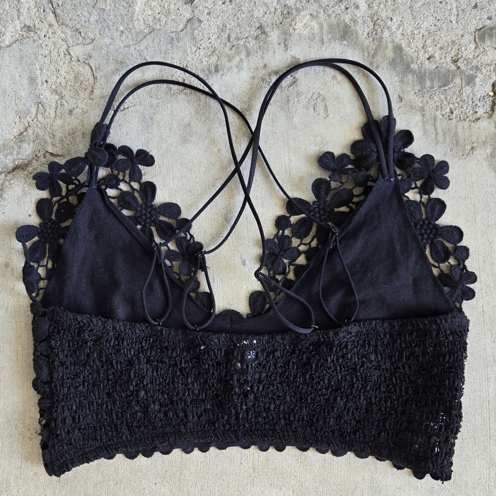 Intimately Free People Dainty Daisy Bralette Black Small - Picture 4 of 6